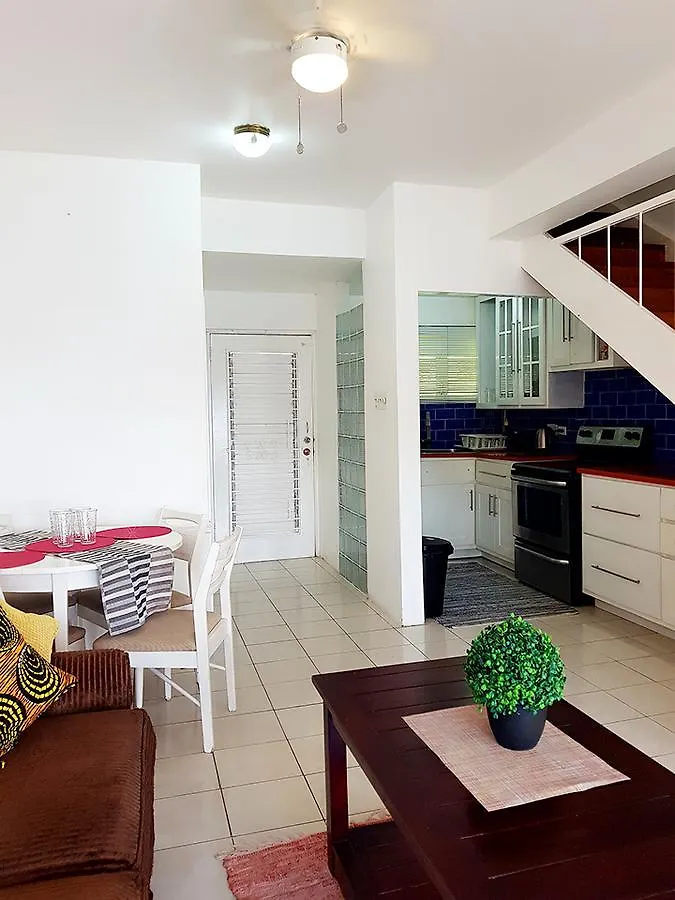 Carib Condominiums 오쵸 리오스 0*,  자메이카